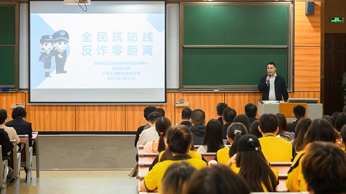 活动现场.jpg 活动现场.jpg