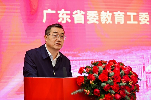 廖荣辉讲话.jpg 廖荣辉讲话.jpg