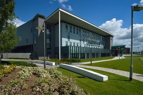 英国大曼彻斯特大学校园.jpg