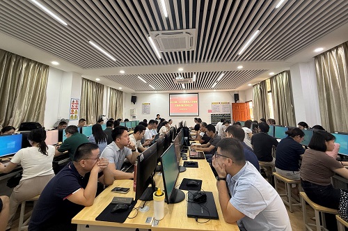 集中培训现场.jpg