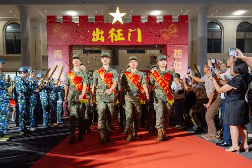 新兵出征.jpg