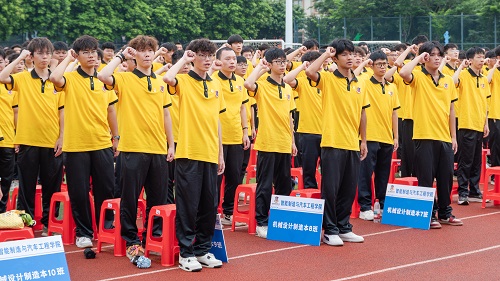 宣誓仪式(大旺校区).jpg 宣誓仪式(大旺校区).jpg